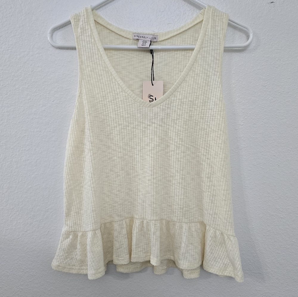 NWT Sincerely Jules Cream Sleeveless Ruffled Top Size Medium
